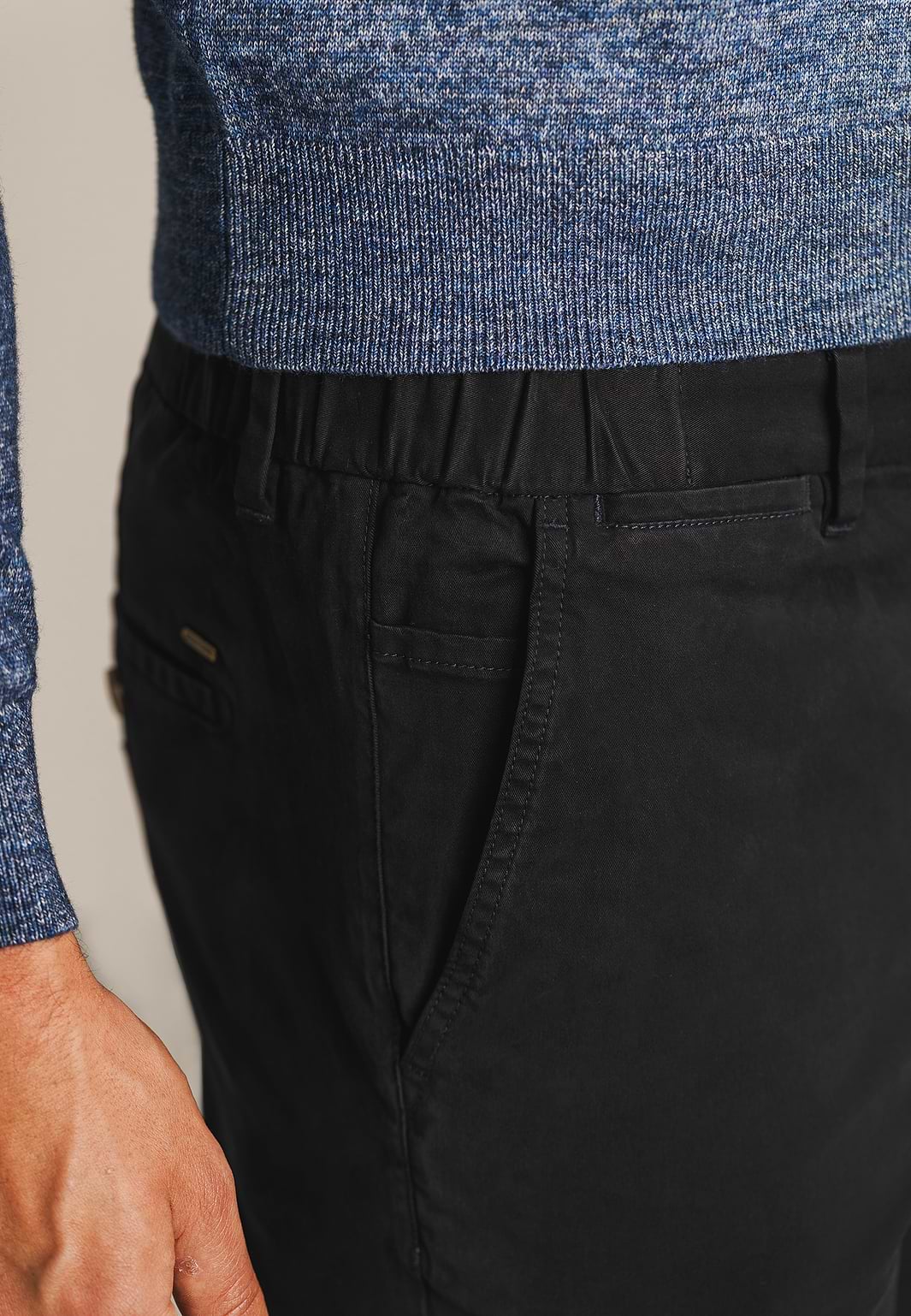 Chino-stretch-NAVIGATOR-en-tissu-sergé