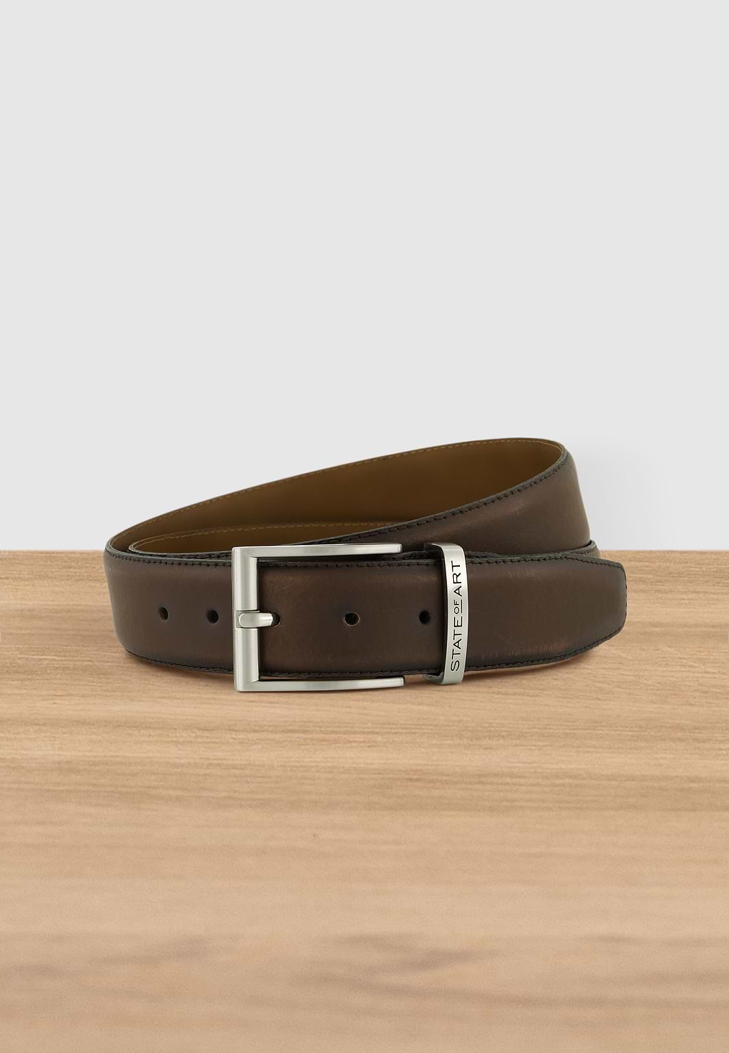 ESSENTIALS-riem-van-ranger-leder