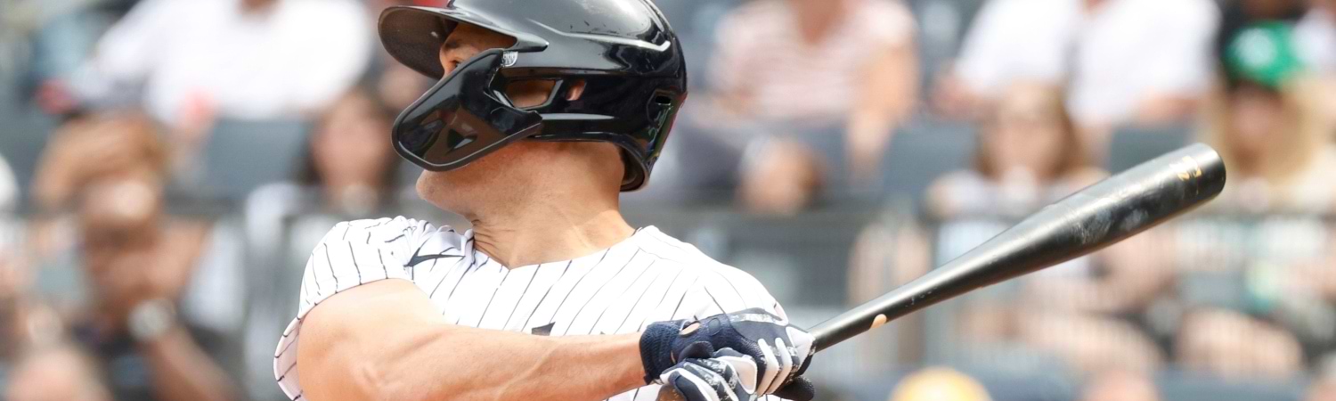 Jugadores de los Yankees de Nueva York enfrentándose en una serie de la MLB 2025