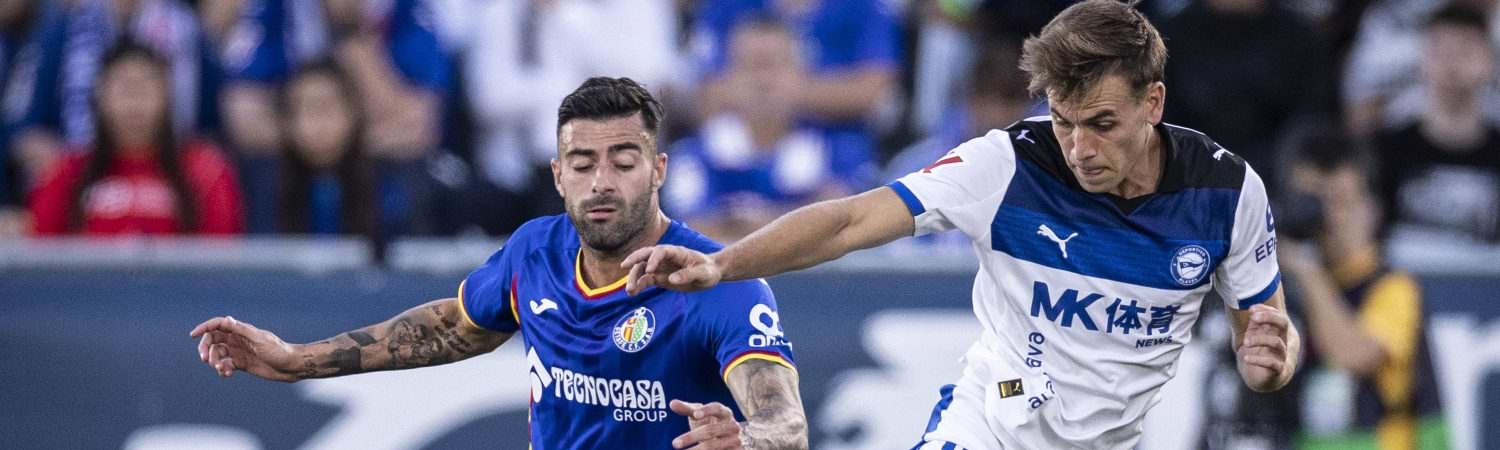 getafe FC vs Madrid, jugadores en pase de balon