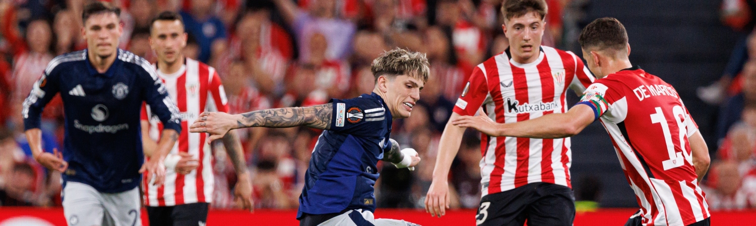 athletic club fc - EN partido contra Manchester United Alejandro Garnacho and Oscar de Marcos