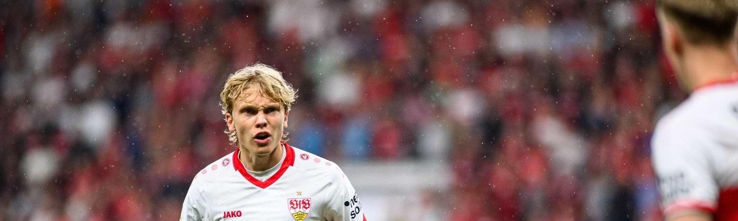 Jugadores del Stuttgart en partido de futbol