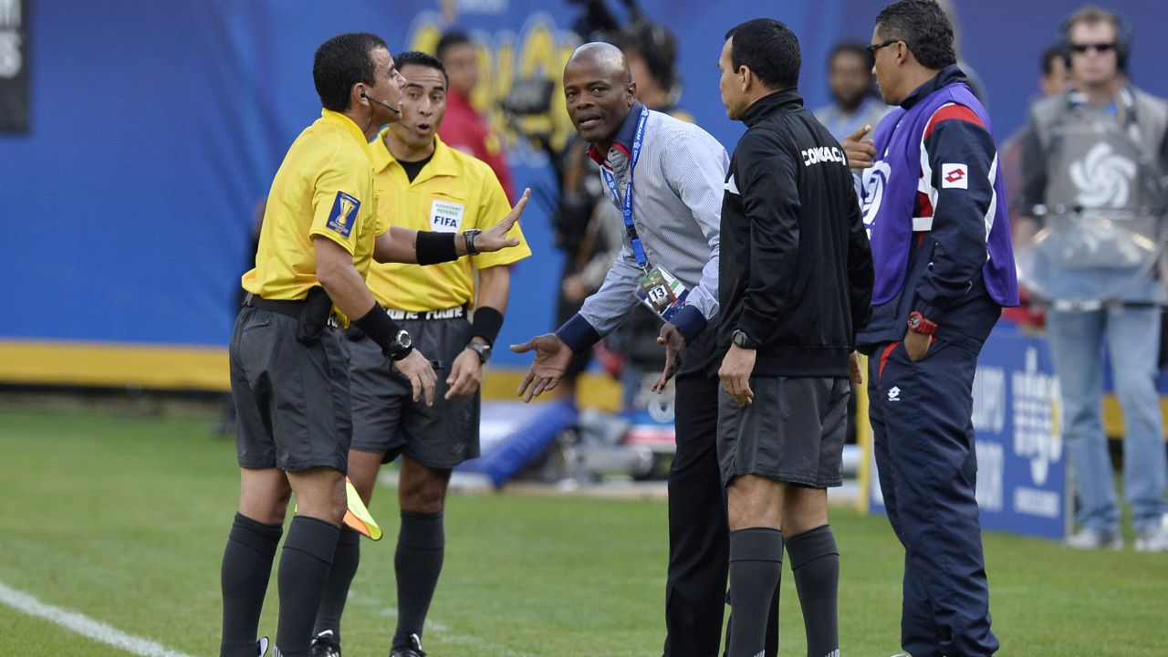 Julio César Dely Valdés y el fútbol en panamá