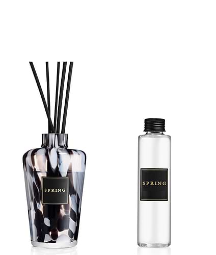 מפיץ ריח פרייבט קולקשן AMBER & SPICE - 180ml אגרטל מנומר שחור לבן