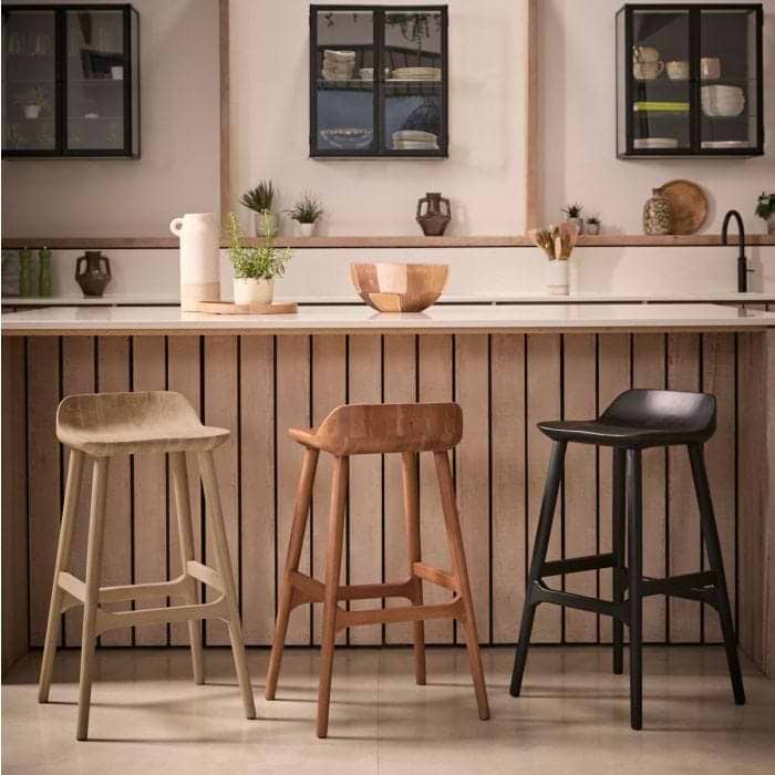 How to choose the perfect kitchen island stool