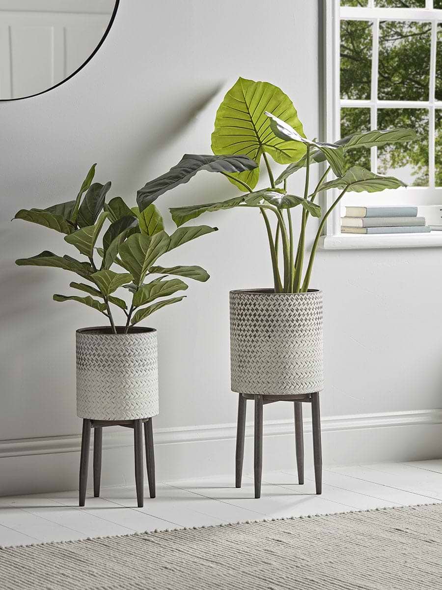 Ombre Whitewashed Standing Planter