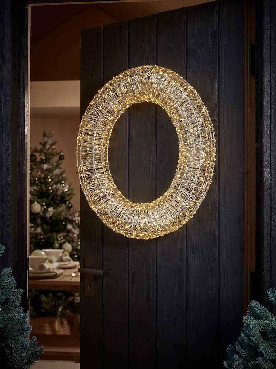Super Lit Naked Wire Outdoor Wreath
