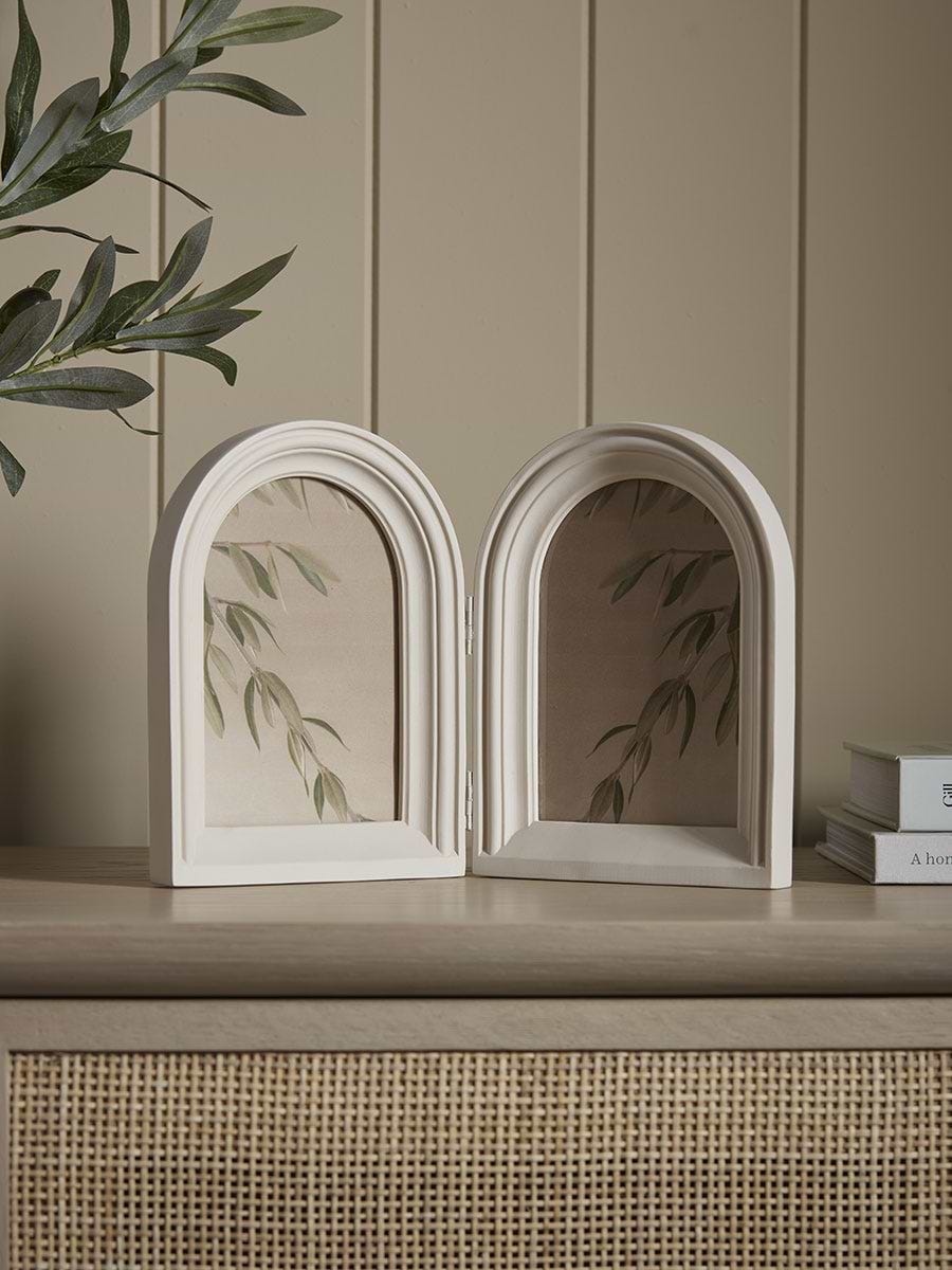 Double Arch Hinged Photo Frame