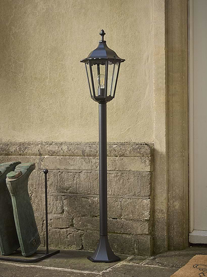Coach House Pathfinder Light