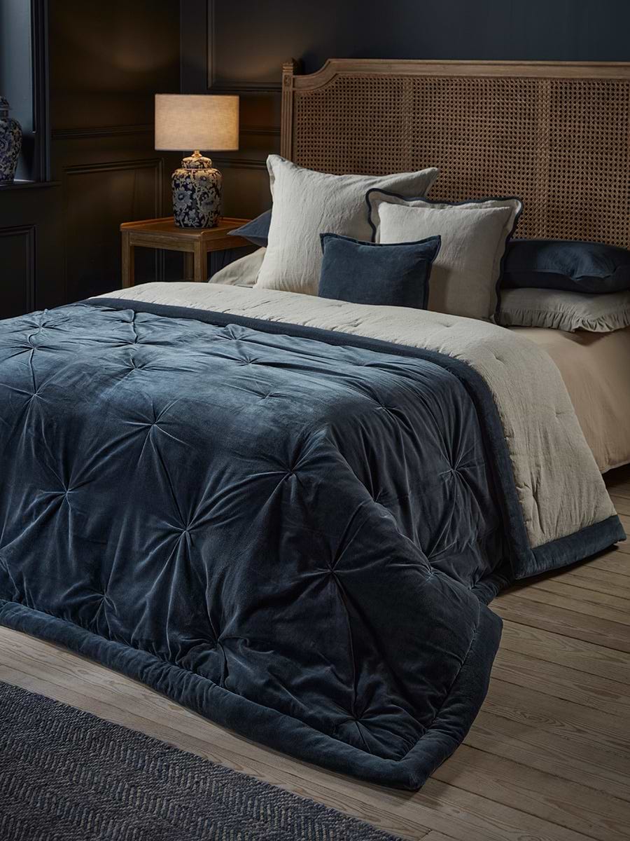 Pintucked Velvet & Cotton Linen Kingsize Quilt - Steel Blue