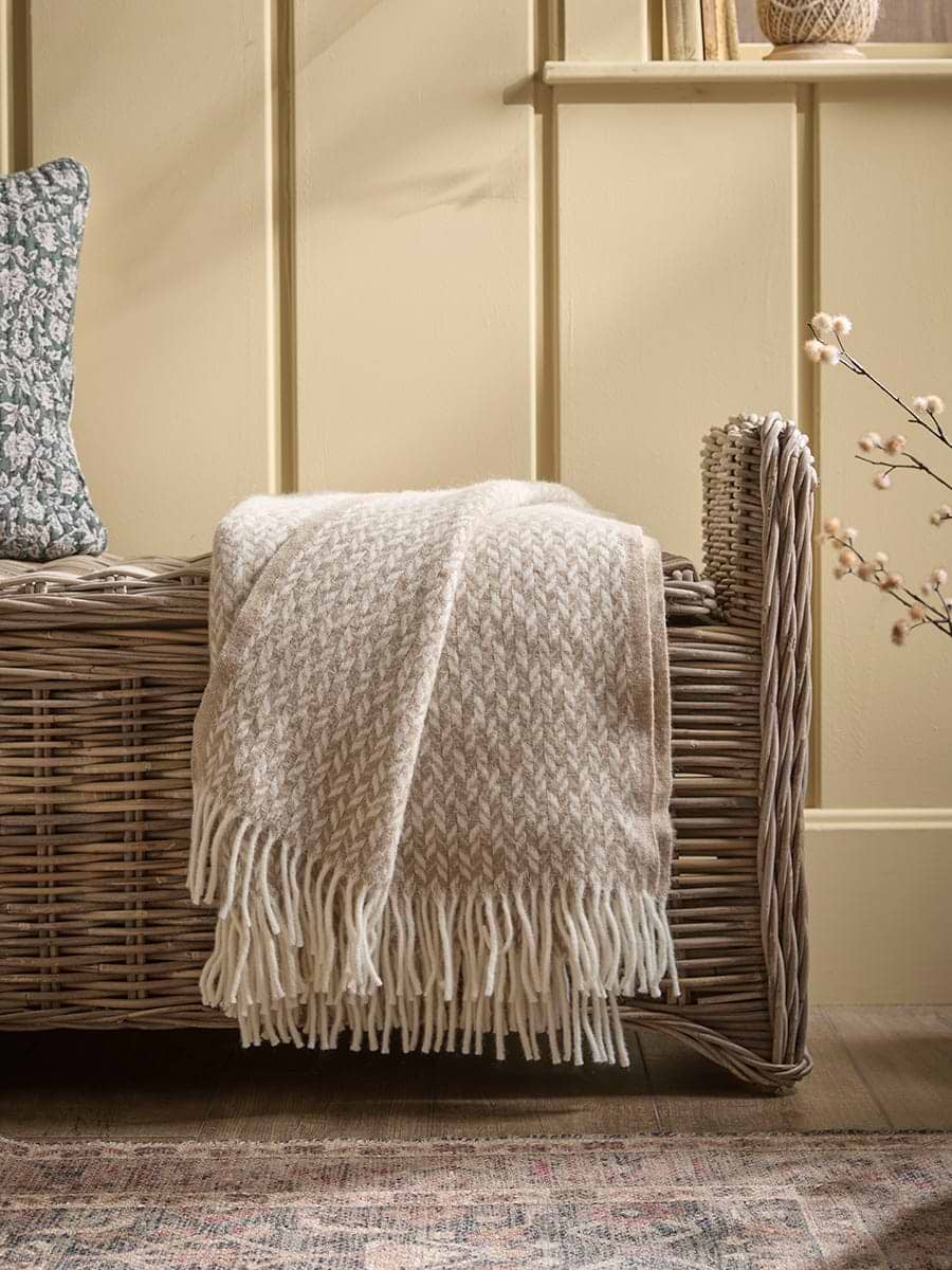 Soft Wool Diamond Throw - Barley