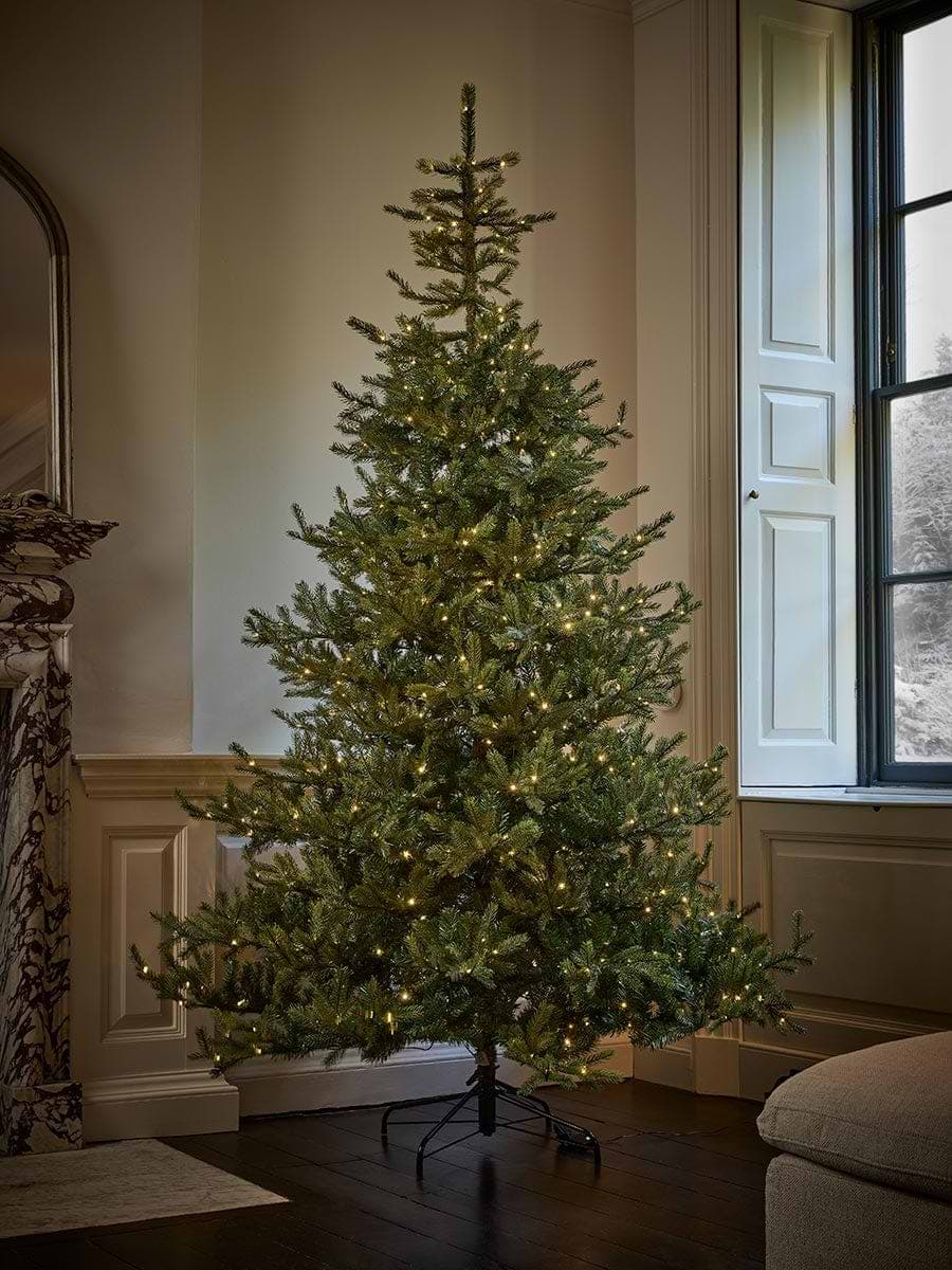 Bergen Spruce Pre-Lit Christmas Tree - 7ft