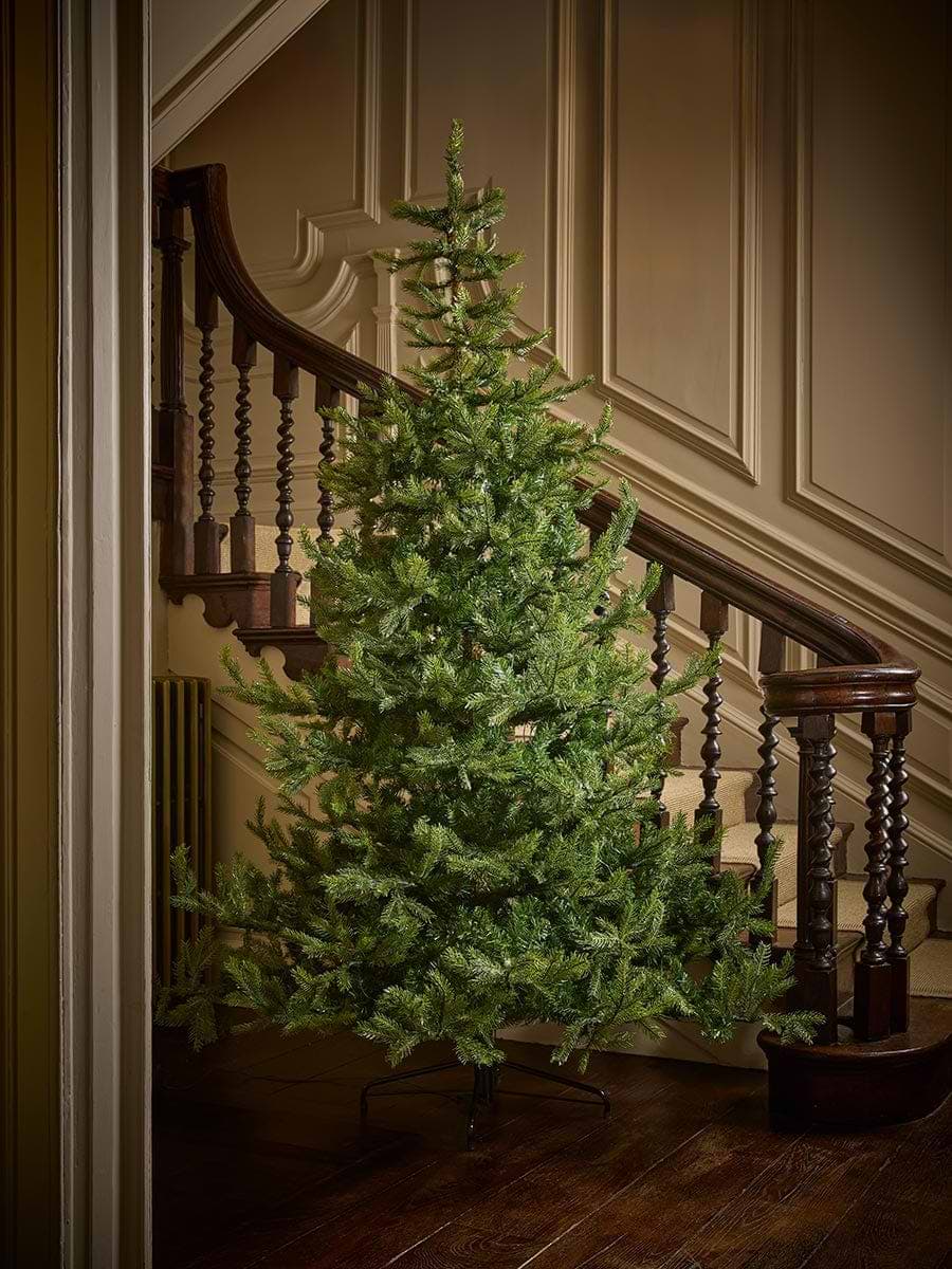 Bergen Spruce Pre-Lit Christmas Tree - 8ft