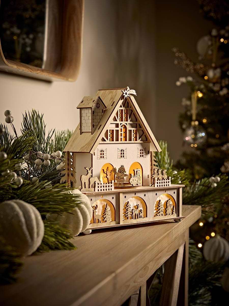 Alpine Chalet Wooden Lit Village