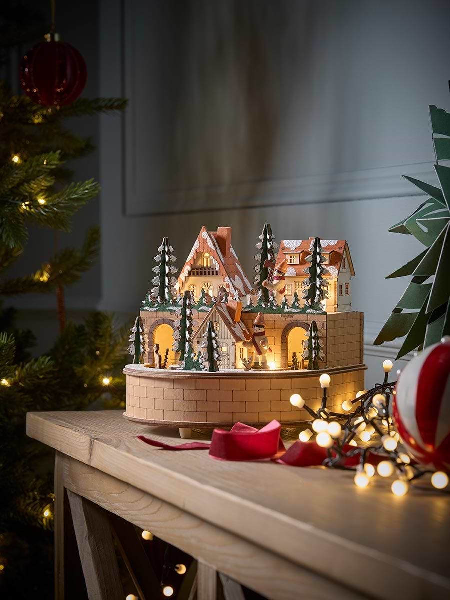 Musical Wooden Lit Village