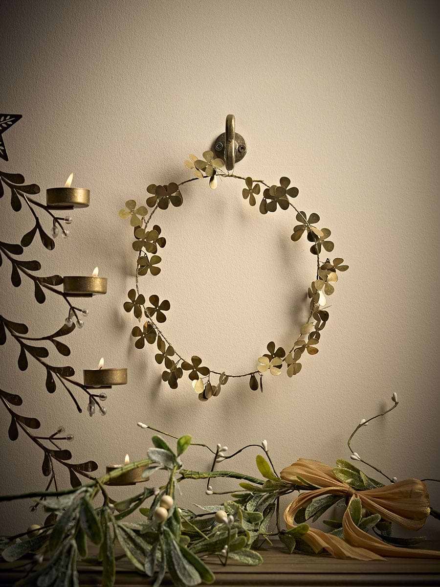 Hanging Brass Clover Wreath - Large