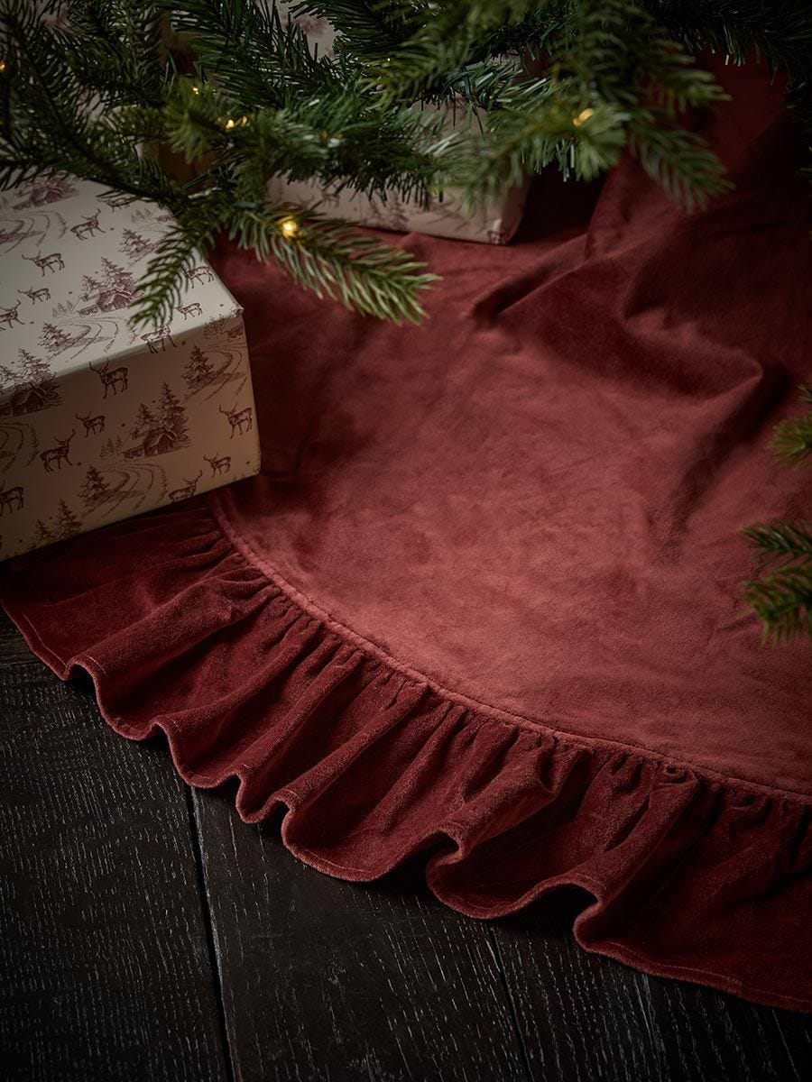 Velvet Ruffle Tree Skirt - Red