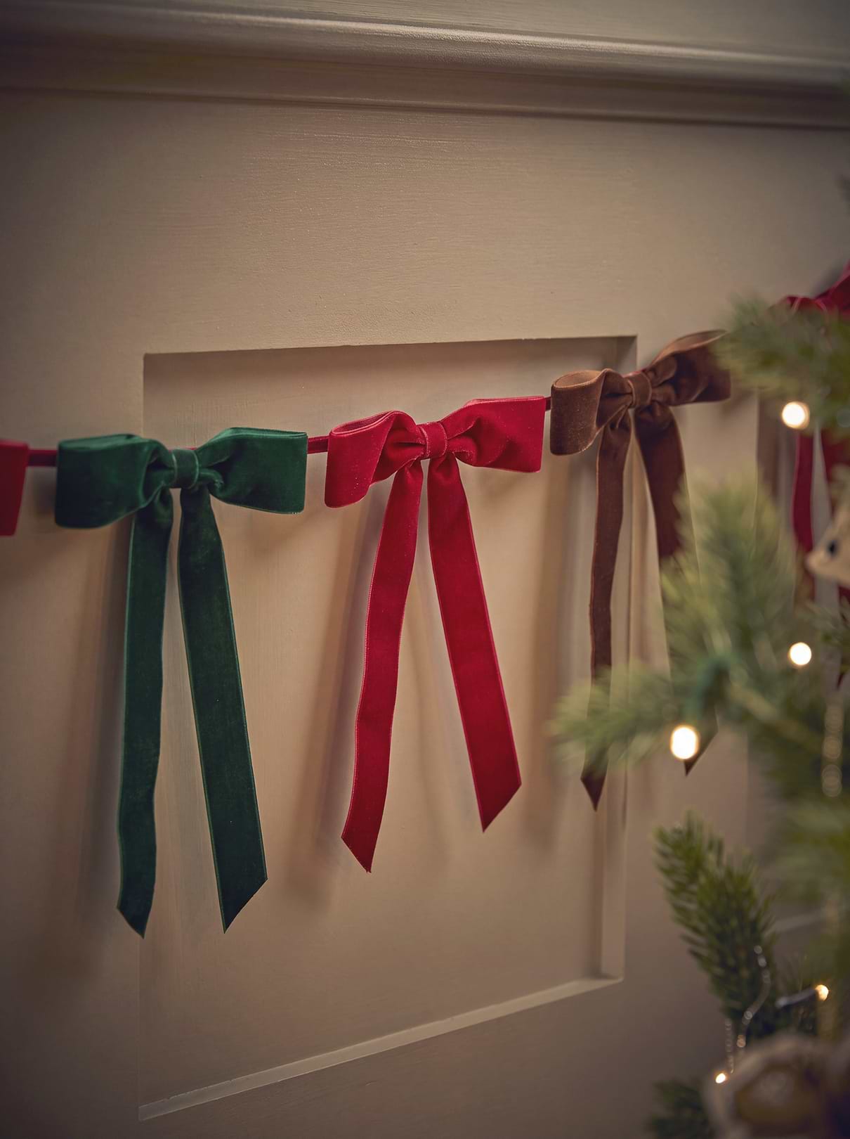Velvet Bow Garland - Multi 2m
