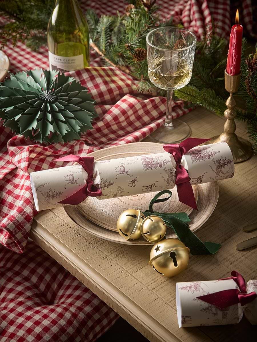 Six Luxury Handmade Crackers - Vintage Reindeer