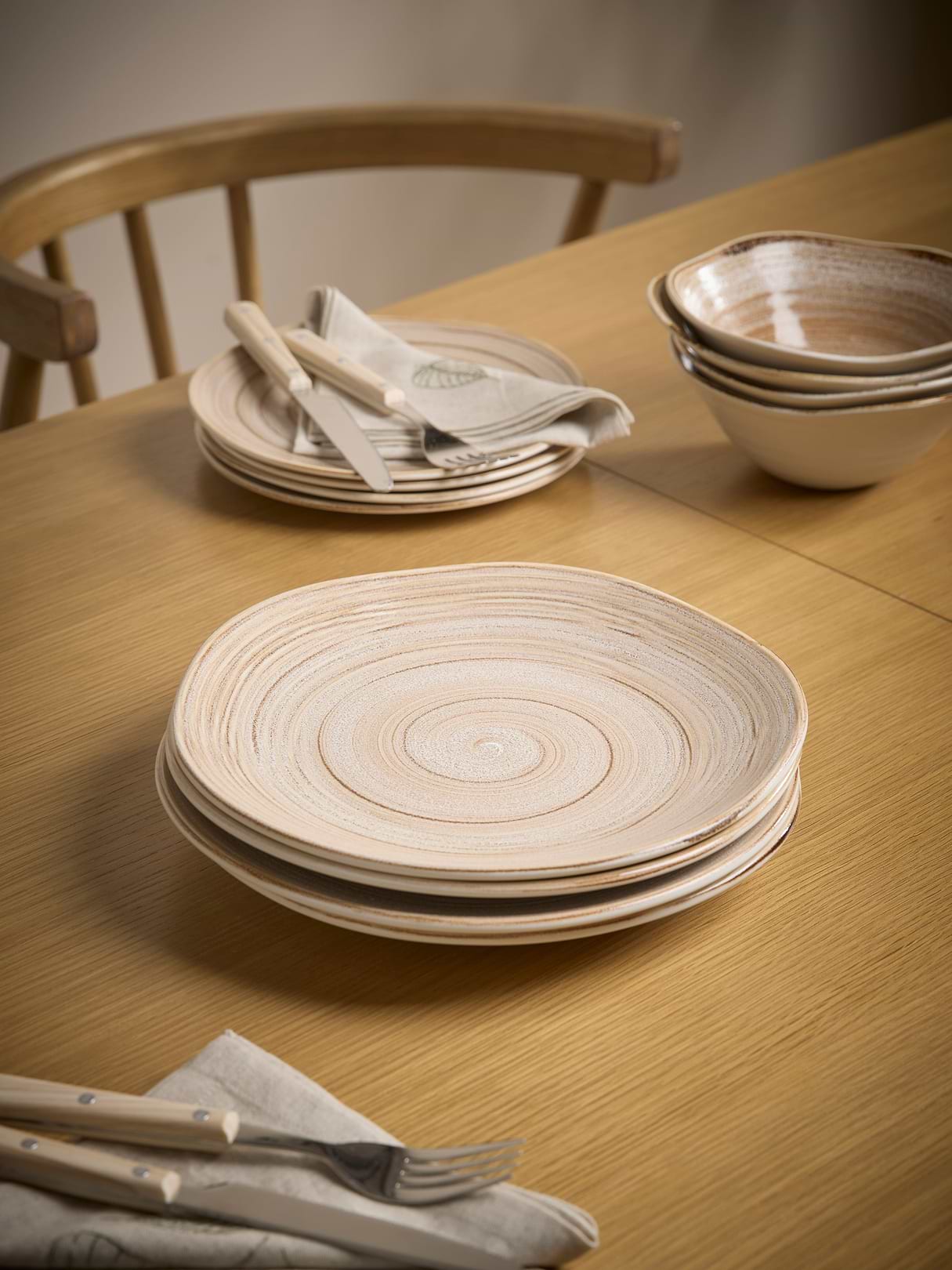 Four Munro Dinner Plates