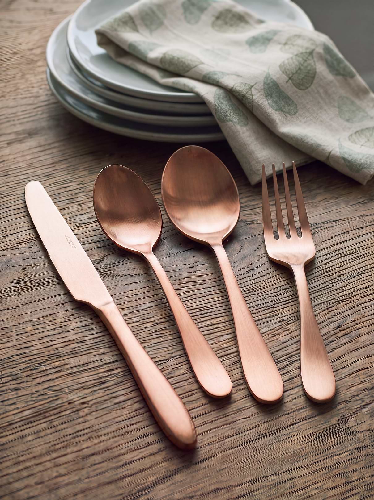 Sixteen Piece Cutlery Set - Rose Gold
