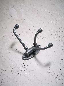 Triple Swivel Hook - Cast Iron