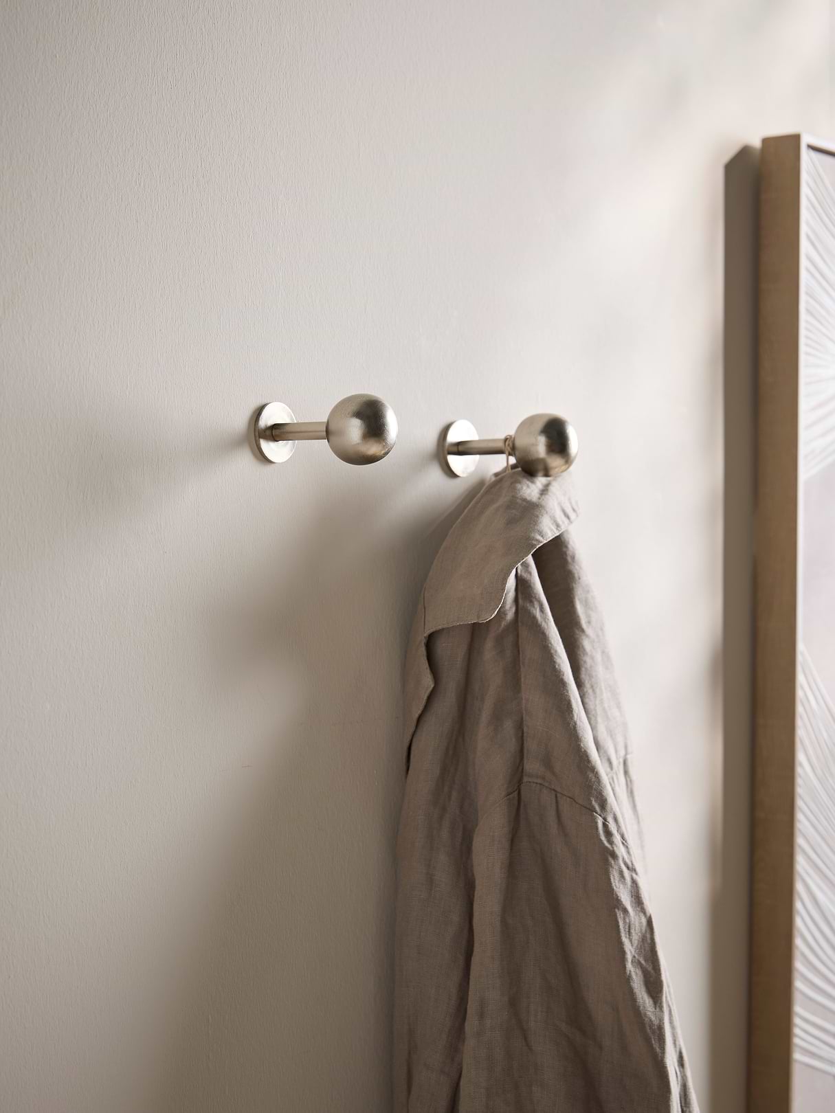 Two Ball End Hooks