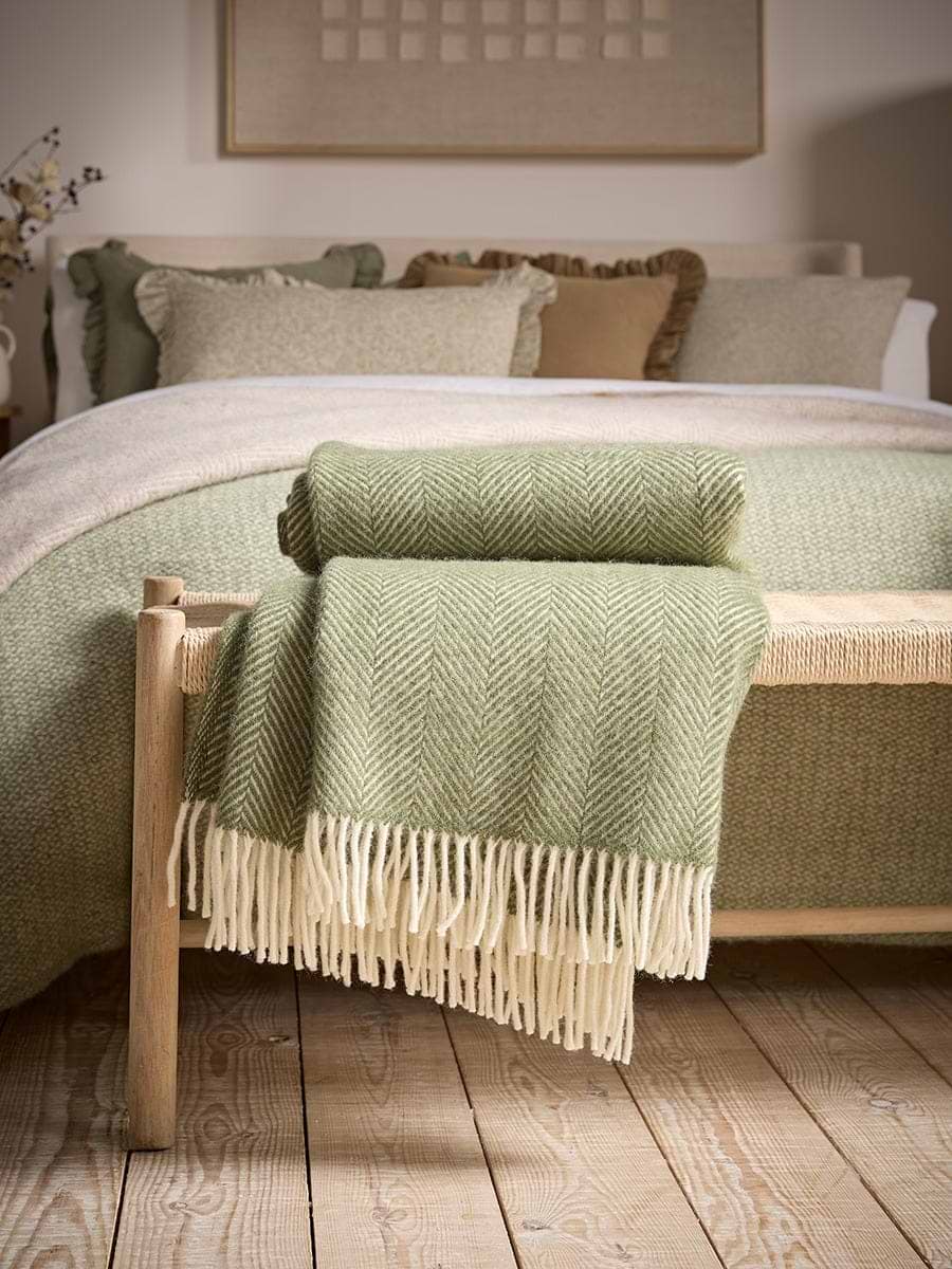 Herringbone Soft Wool Throw - Moss Green