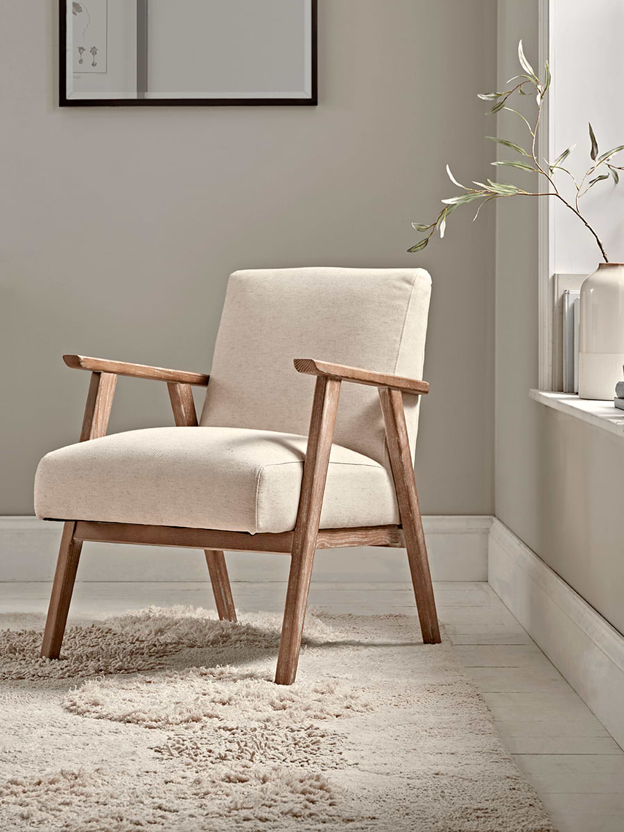 Relaxed Lounge Chair - Natural