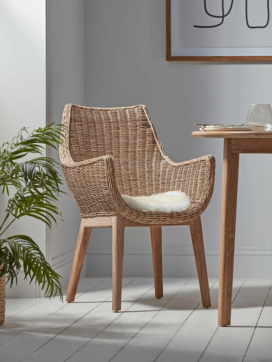 Round Rattan Carver Chair