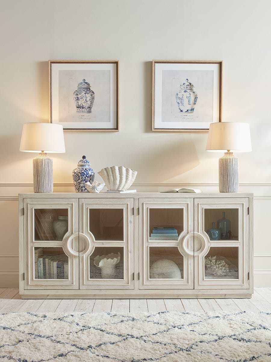 Rayen Sideboard