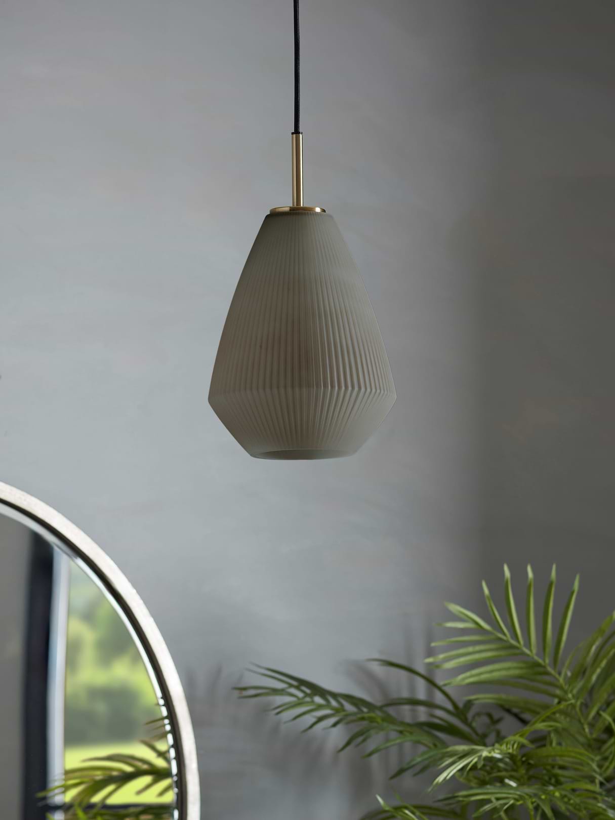 Ribbed Tapered Pendant