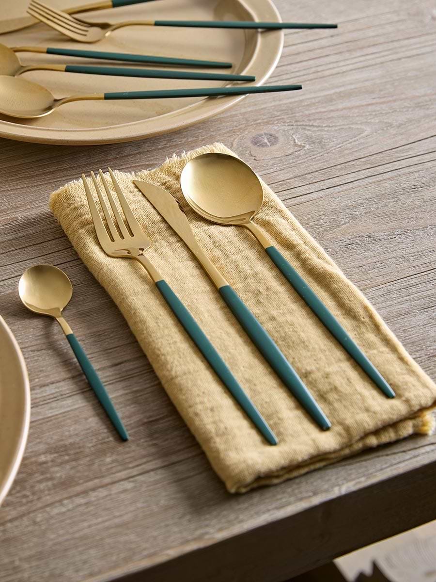 Sixteen Piece Cutlery Set - Emerald & Gold
