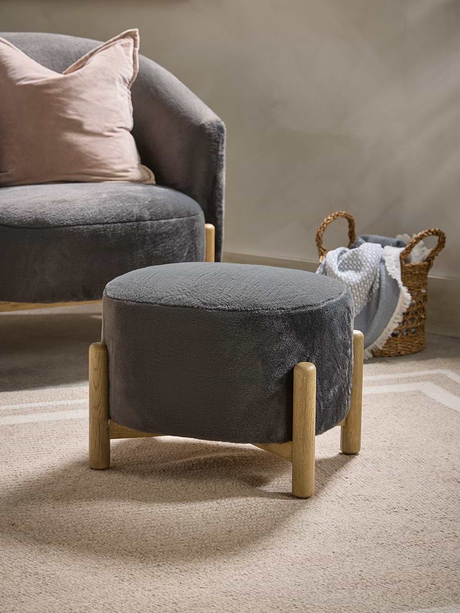 Ottowa Footstool - Faux Fur