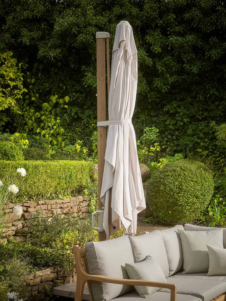 The Ultimate Landscape Rectangular Cantilever | Cox & Cox
