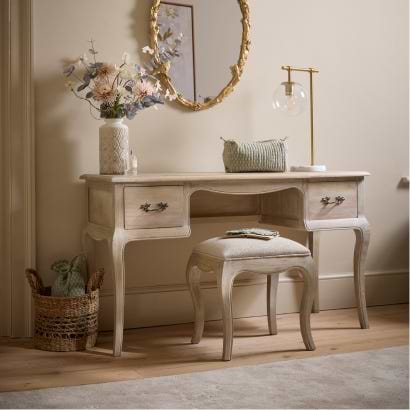 Beds, Headboards & Mattresses