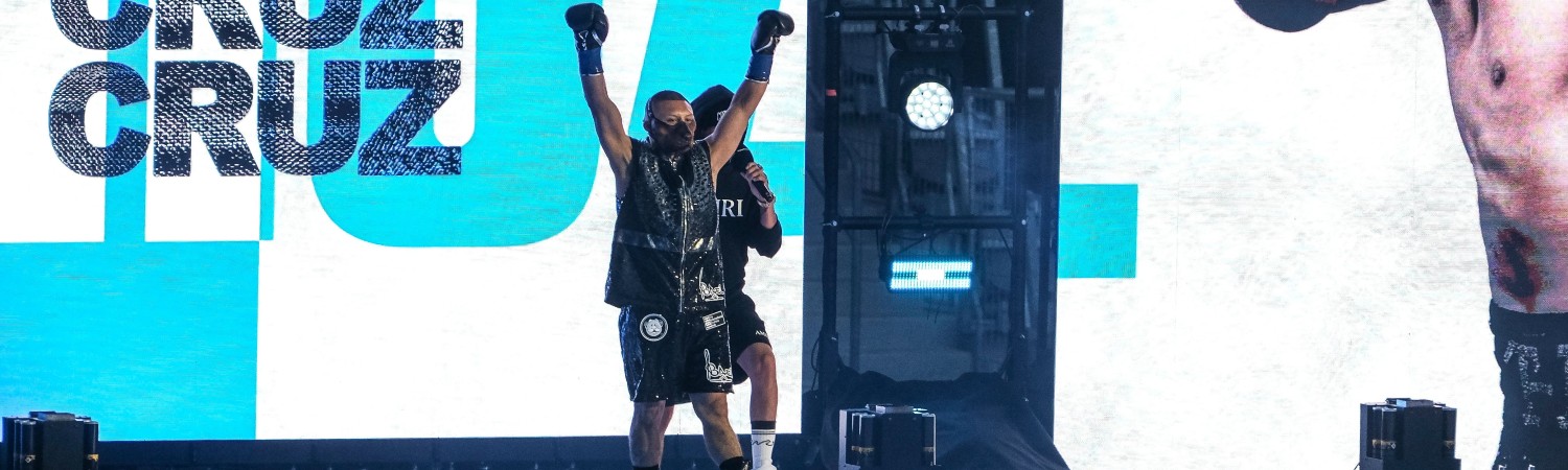 “Pitbull” Cruz vs “Tashiro” boxeo 2025