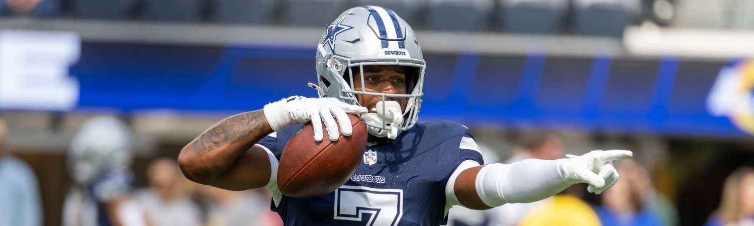 Dallas Cowboys - Jugador a punto de hacer lanzamiento de balón