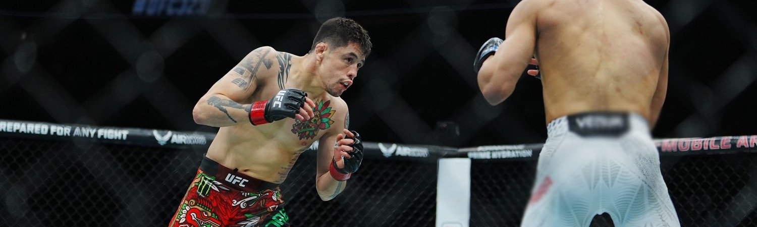 Brandon Moreno vs Lone’er Kavanaghen UFC Fight Night