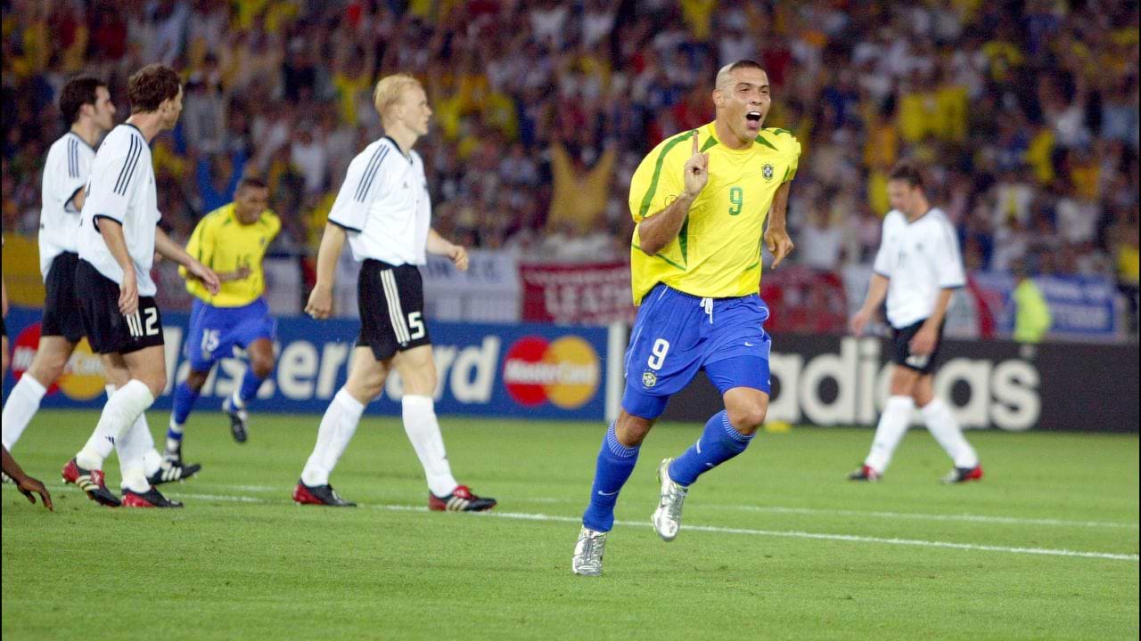 ronaldo y brasil en el mundial de korea japon 2002