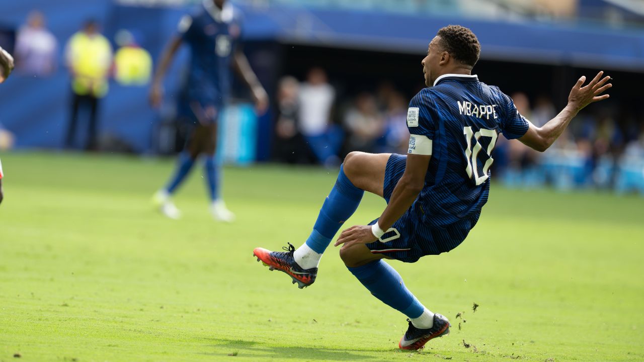 Kylian Mbappé cerró el Mundial como goleador histórico