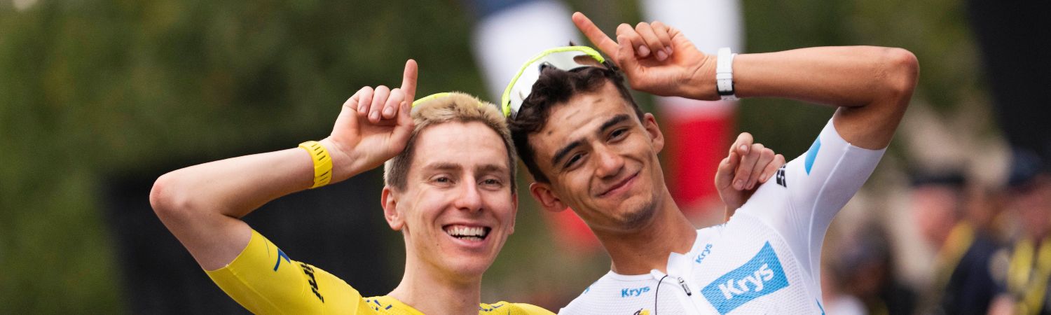 Isaac del Toro ciclista mexicano va por el uae tour