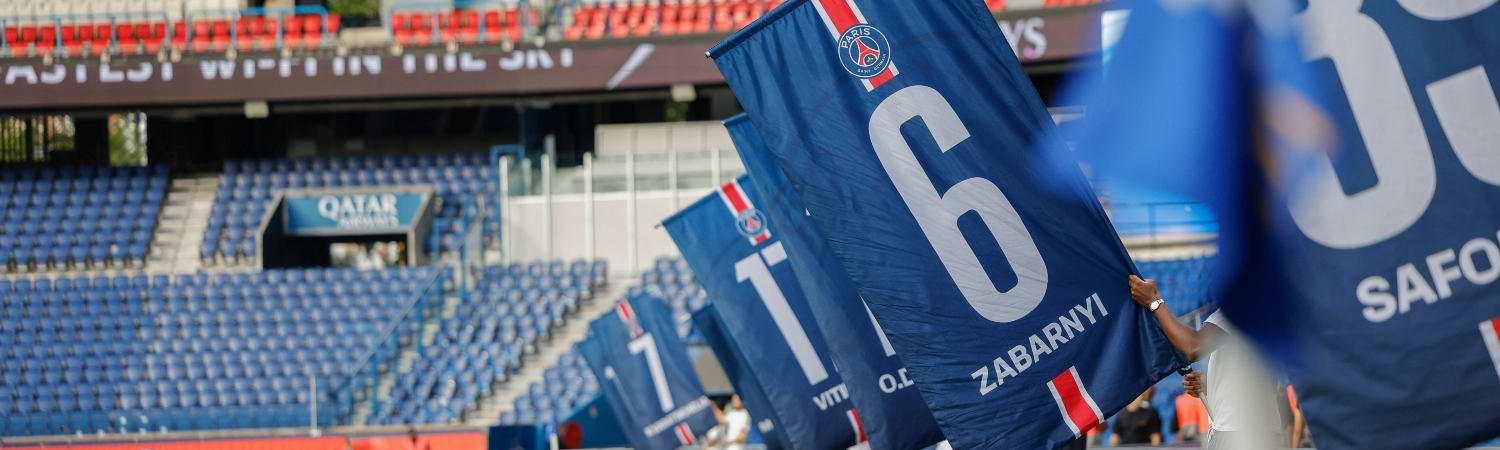 Fans de PSG en el partido de Olympique de Marsella vs Paris Saint-Germain 2026