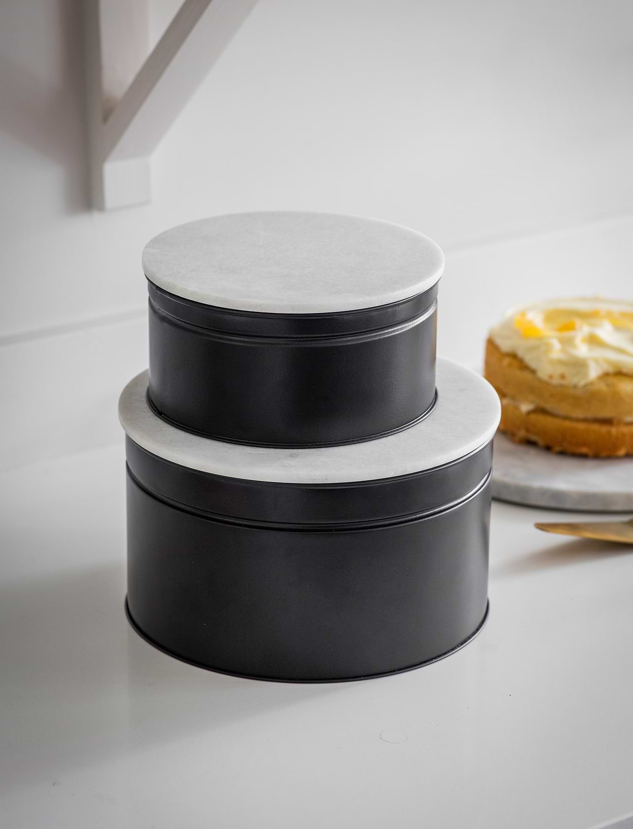 Brompton Cake Tin Small Carbon Garden Trading