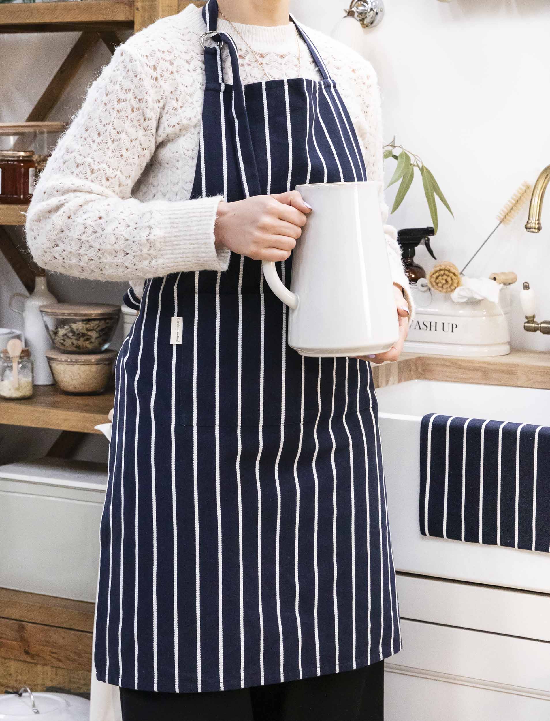 Bampton Apron - Cotton, Ink | Garden Trading