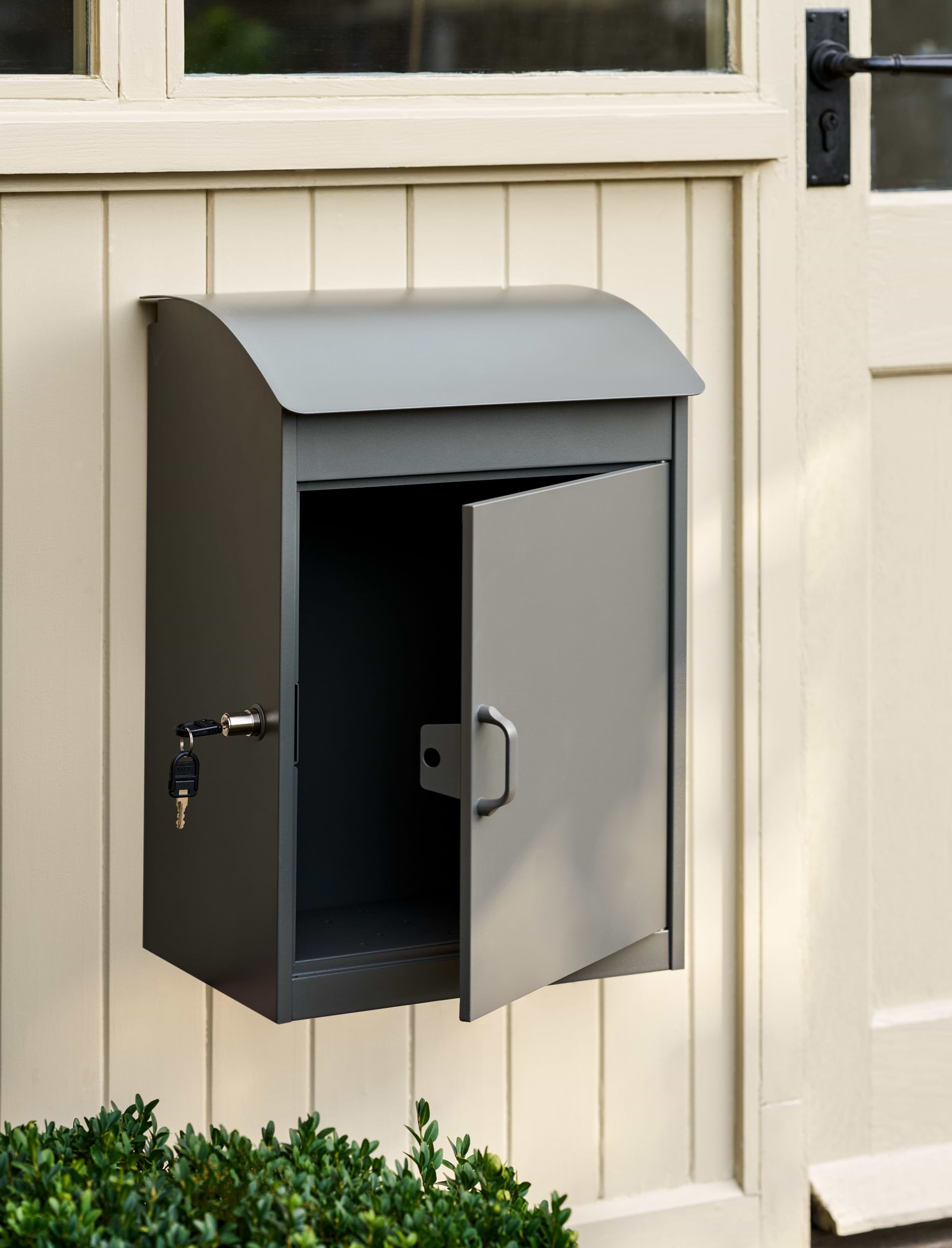 Stowe Parcel Box - Steel, Charcoal | Garden Trading