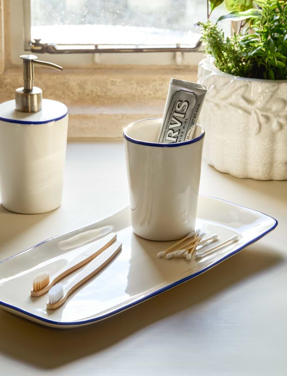 Kartell Boxy White Toothbrush Holder | KAR9962E5