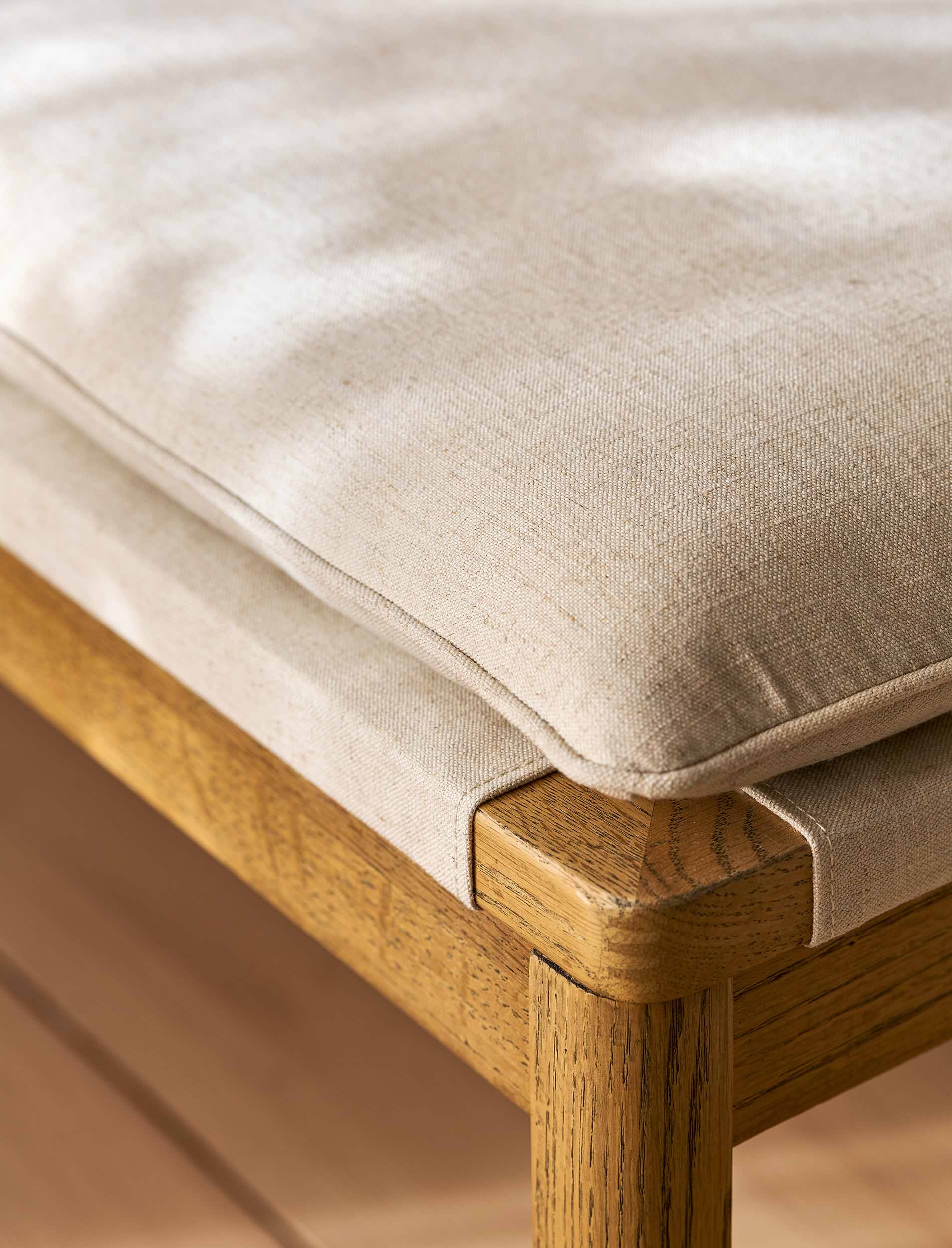 Aldwyn Bench - Ash Wood, Natural | Garden Trading