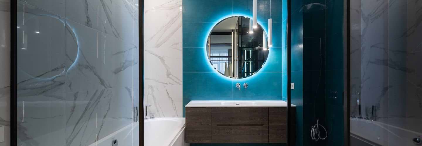 Badkamerspiegel met verlichting en 3 andere luxe functies