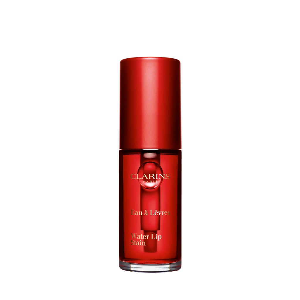 Clarins Water Lip Stain Lipgloss - CLARINS - Duty Free - סוף סוף שפתון שנשאר עד 300 נשיקות! פורמולה עשירה במרכיבים צמחיים פעילים מעניקה גוון שפתיים חושני עם צבע הניתן להתאמה ונשאר לאורך זמן עבור גימור מאט. השפתיים